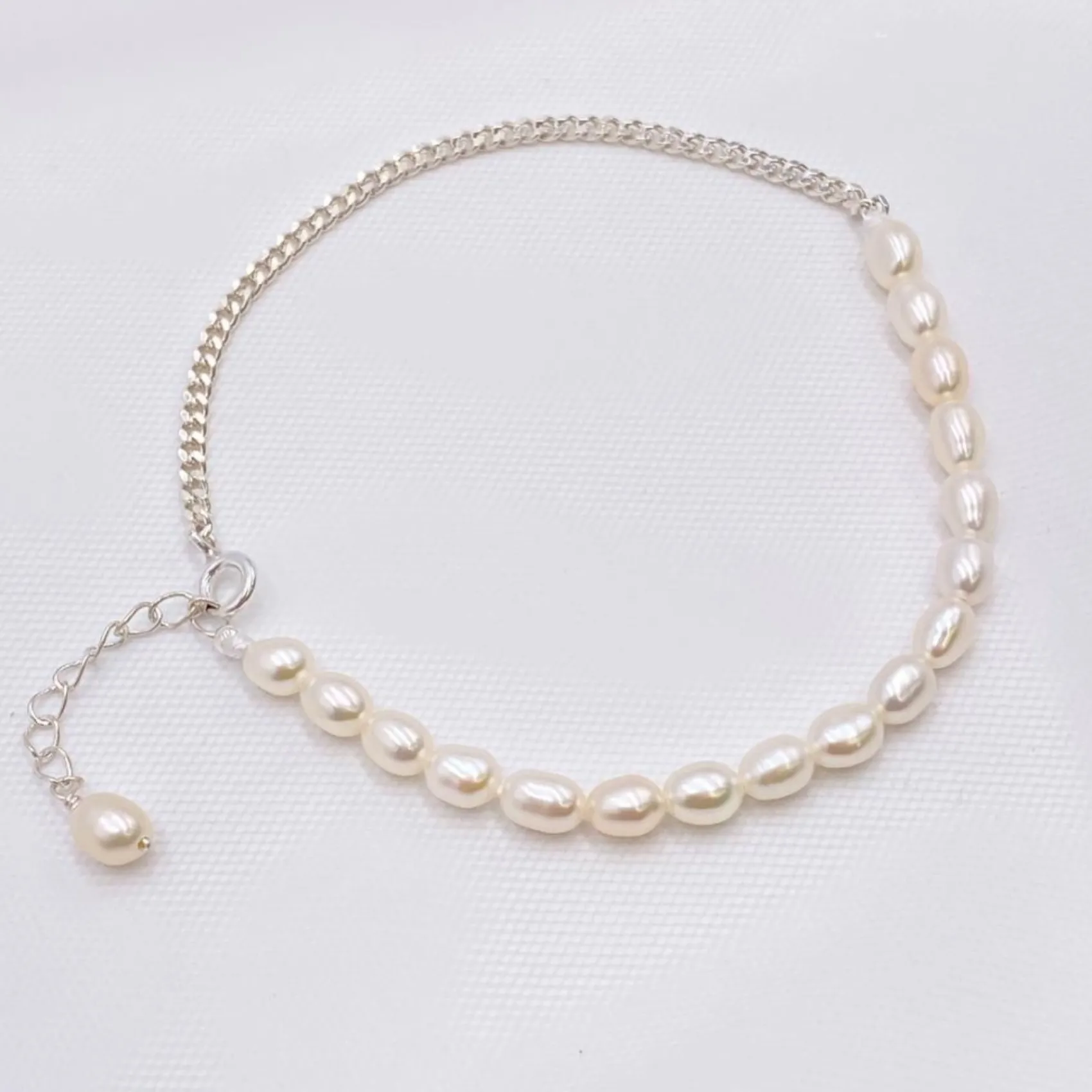 Lace & Favour Bride Gifts | Pearl Jewellery*Adelina Freshwater Pearl and Chain Bracelet Ivory/ Silver