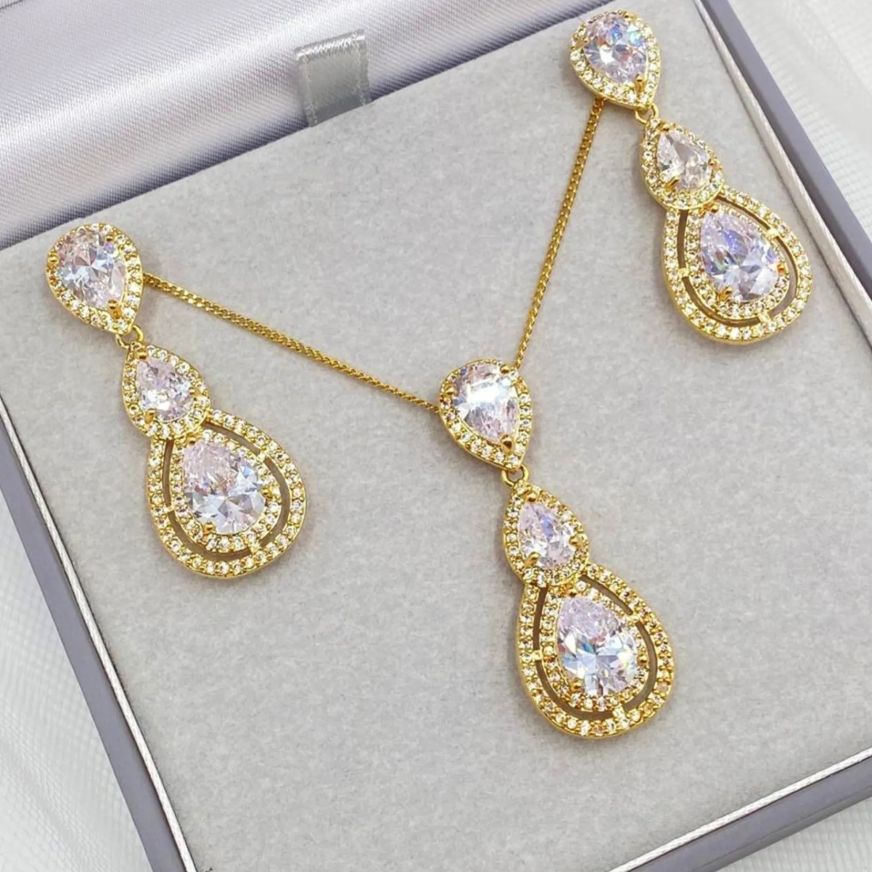 Lace & Favour Gold Prom Jewellery | Prom Jewellery Sets*Alessandra Gold Vintage Inspired Crystal Bridal Jewellery Set