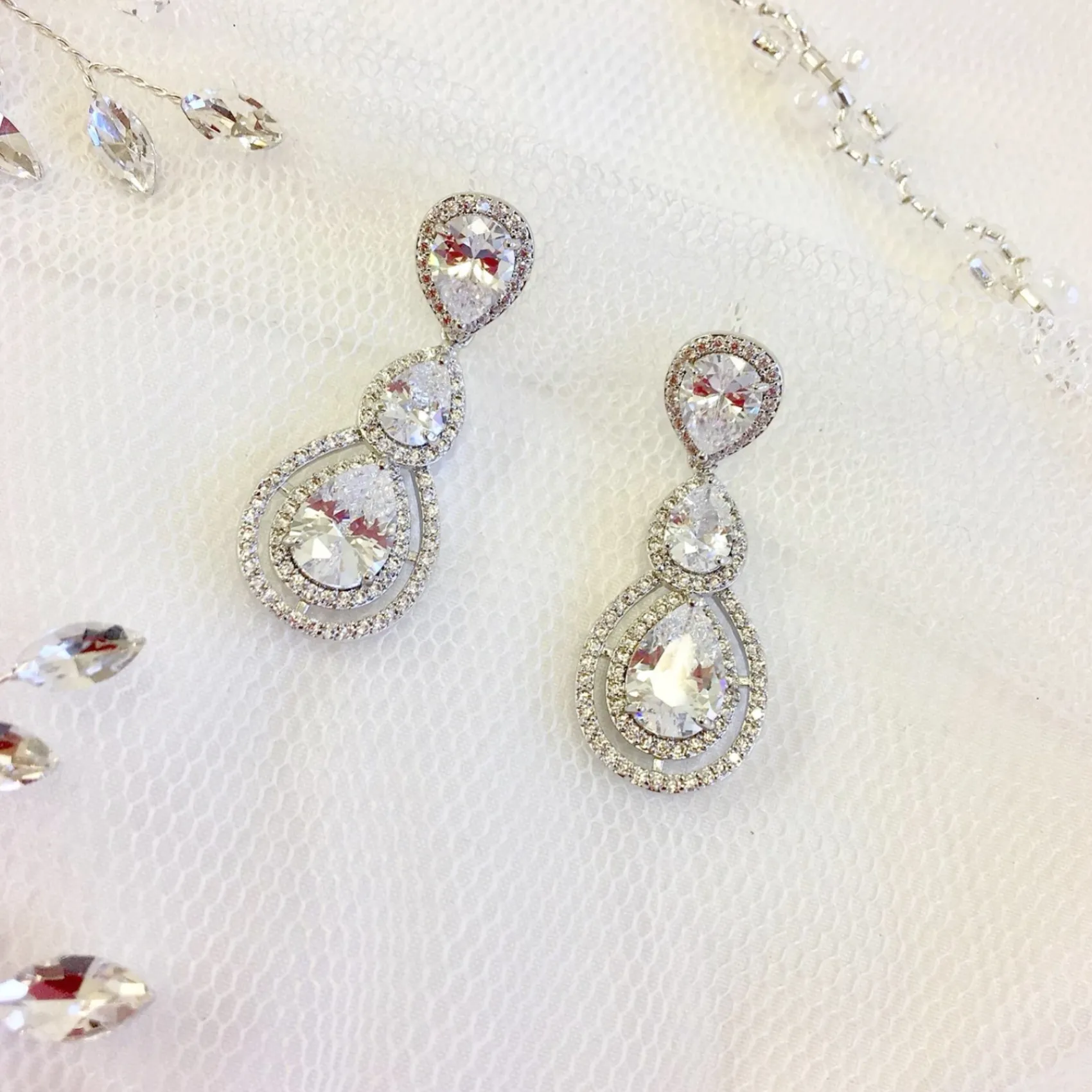 Lace & Favour Silver Prom Jewellery | Prom Earrings*Alessandra Vintage Inspired Crystal Chandelier Earrings Silver