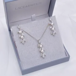 Lace & Favour Bride Gifts | Pearl Jewellery*Amalia Cubic Zirconia and Pearl Bridal Jewellery Set
