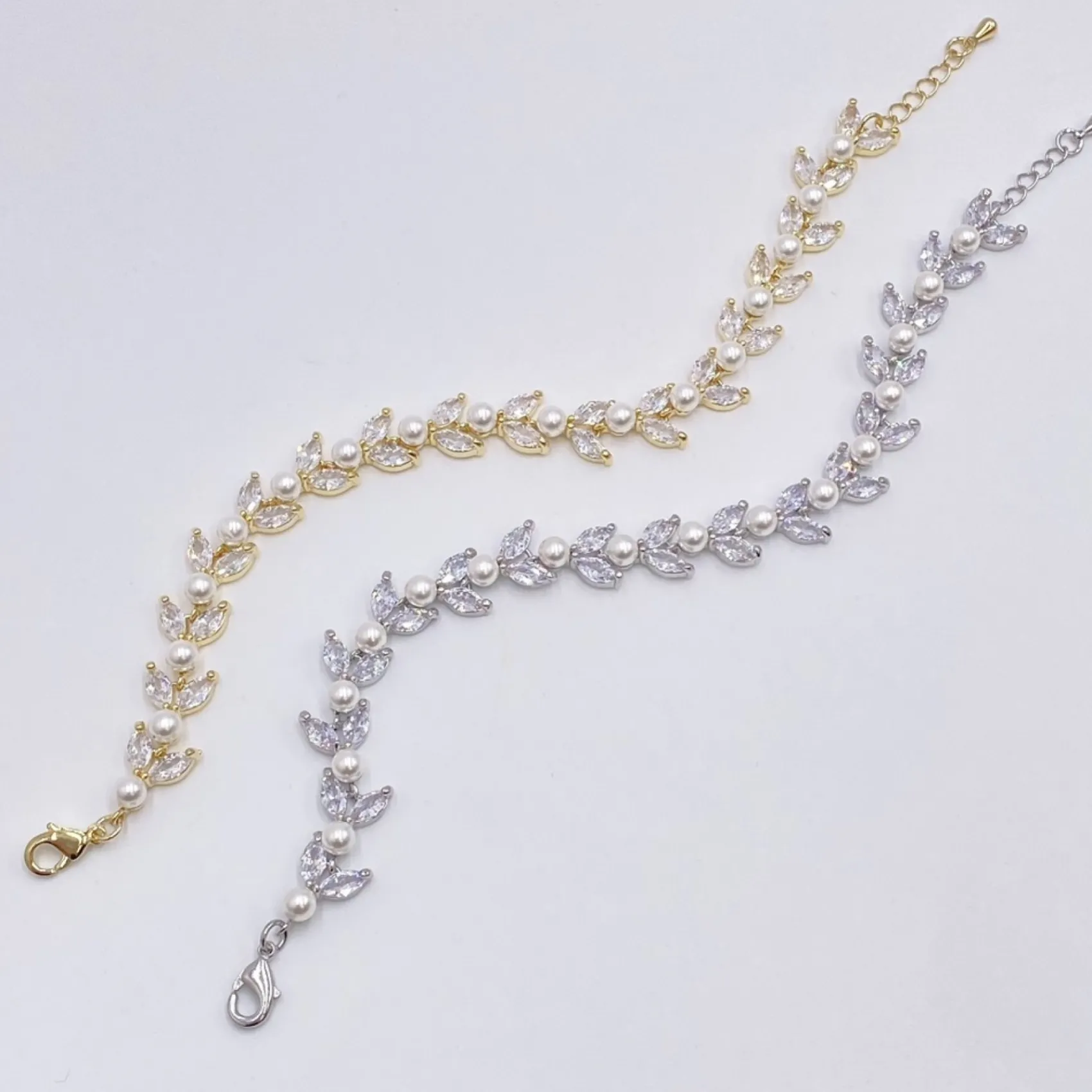 Lace & Favour Bride Gifts | Pearl Jewellery*Amalia Gold Cubic Zirconia Pearl Wedding Bracelet Ivory/ Gold