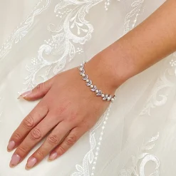 Lace & Favour Bride Gifts | Pearl Jewellery*Amalia Silver Cubic Zirconia Pearl Wedding Bracelet Ivory/ Silver