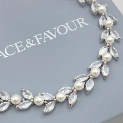 Lace & Favour Bride Gifts | Pearl Jewellery*Amalia Silver Cubic Zirconia Pearl Wedding Bracelet Ivory/ Silver