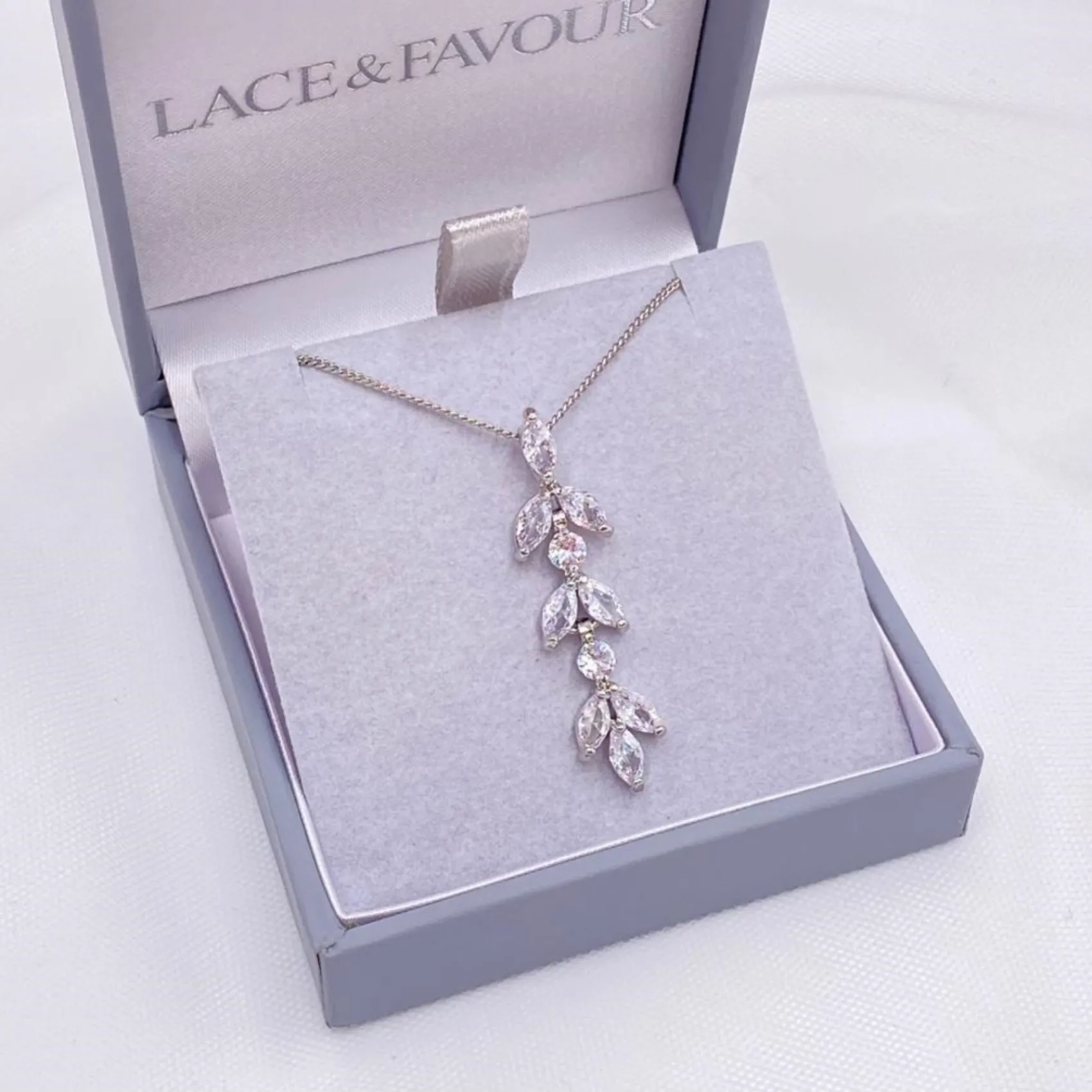Lace & Favour Silver Prom Jewellery | Prom Necklaces*Aria Silver Cubic Zirconia Pendant Necklace