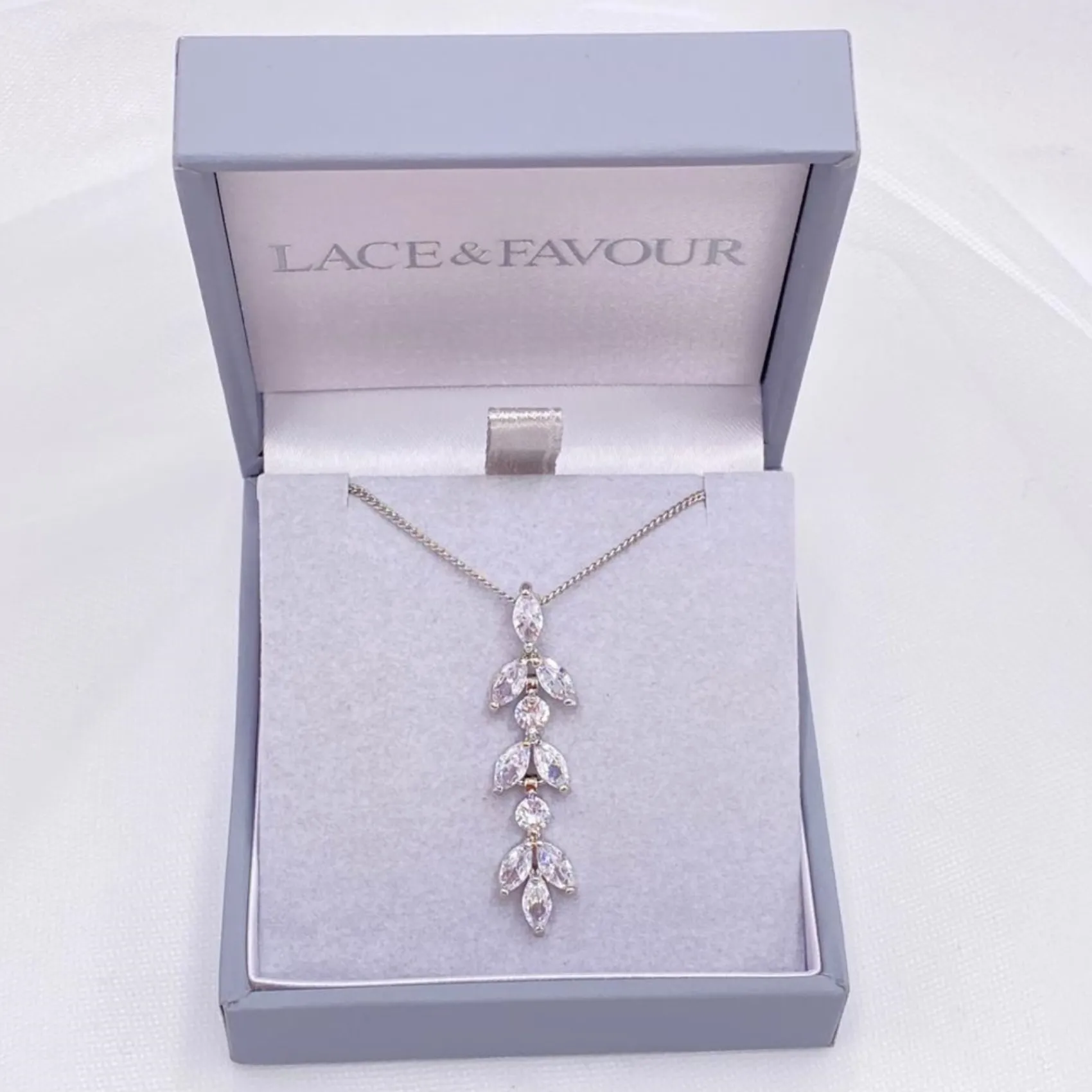 Lace & Favour Silver Prom Jewellery | Prom Necklaces*Aria Silver Cubic Zirconia Pendant Necklace