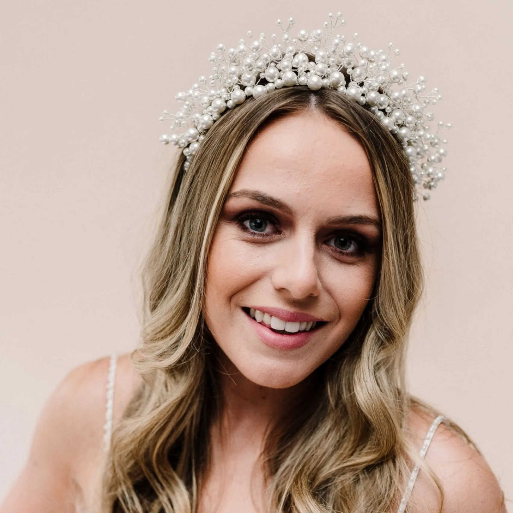 Arianna Pearl Hair Accessories | Silver Hair Accessories*Everlasting Statement Pearl Tiara AR598