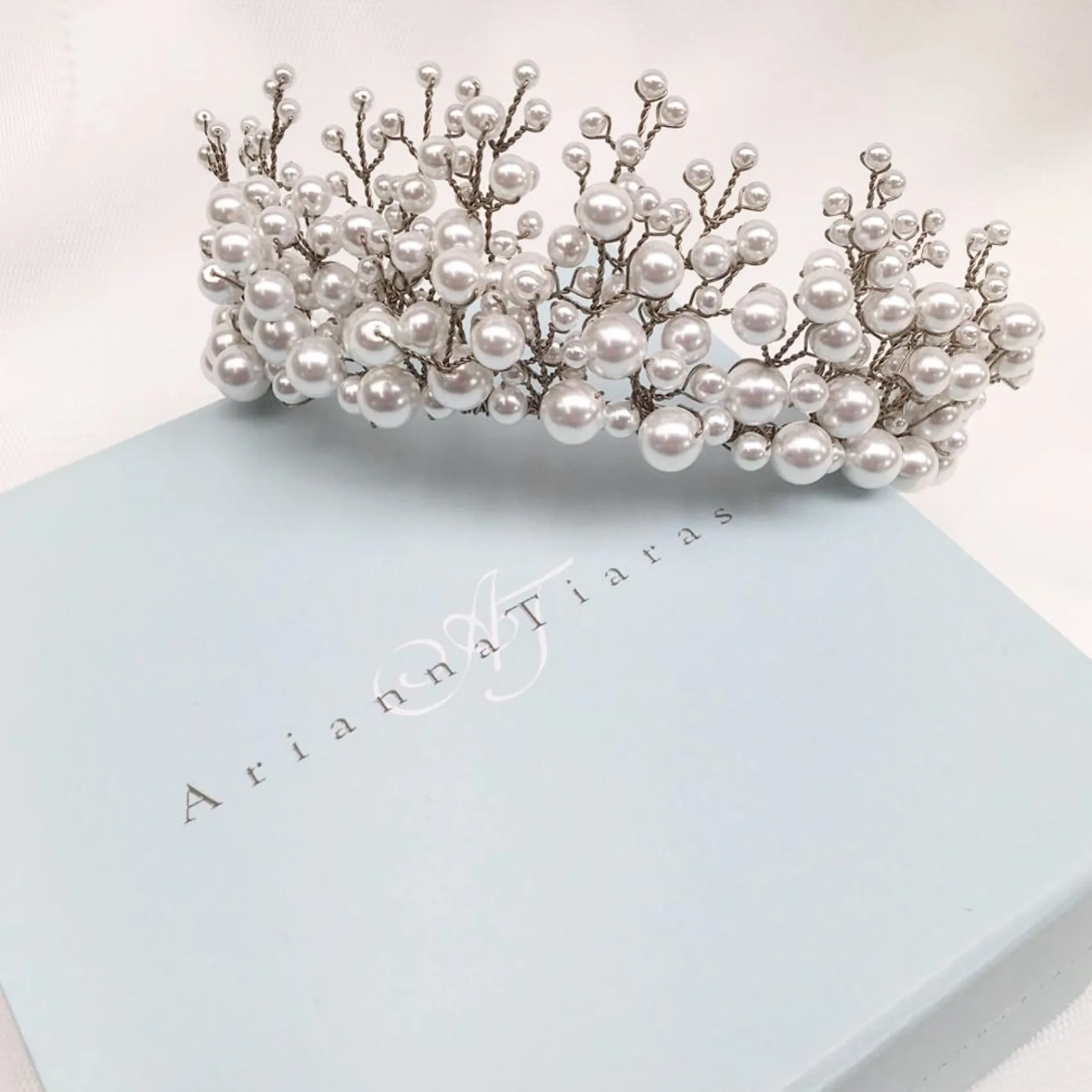 Arianna Pearl Hair Accessories | Silver Hair Accessories*Everlasting Statement Pearl Tiara AR598
