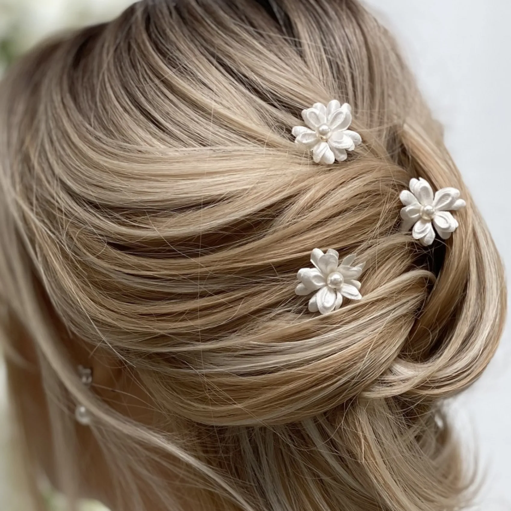 Arianna Flower Girl Gifts | Bridesmaid Gifts*Set of 3 Double Flower Hair Pins ARP604