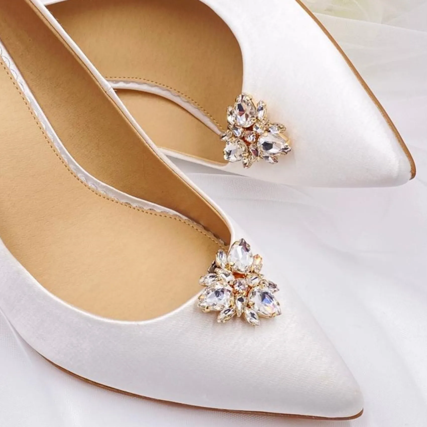Lace & Favour Bride Gifts | Shoe Jewellery*Artesia Gold Crystal Shoe Clips