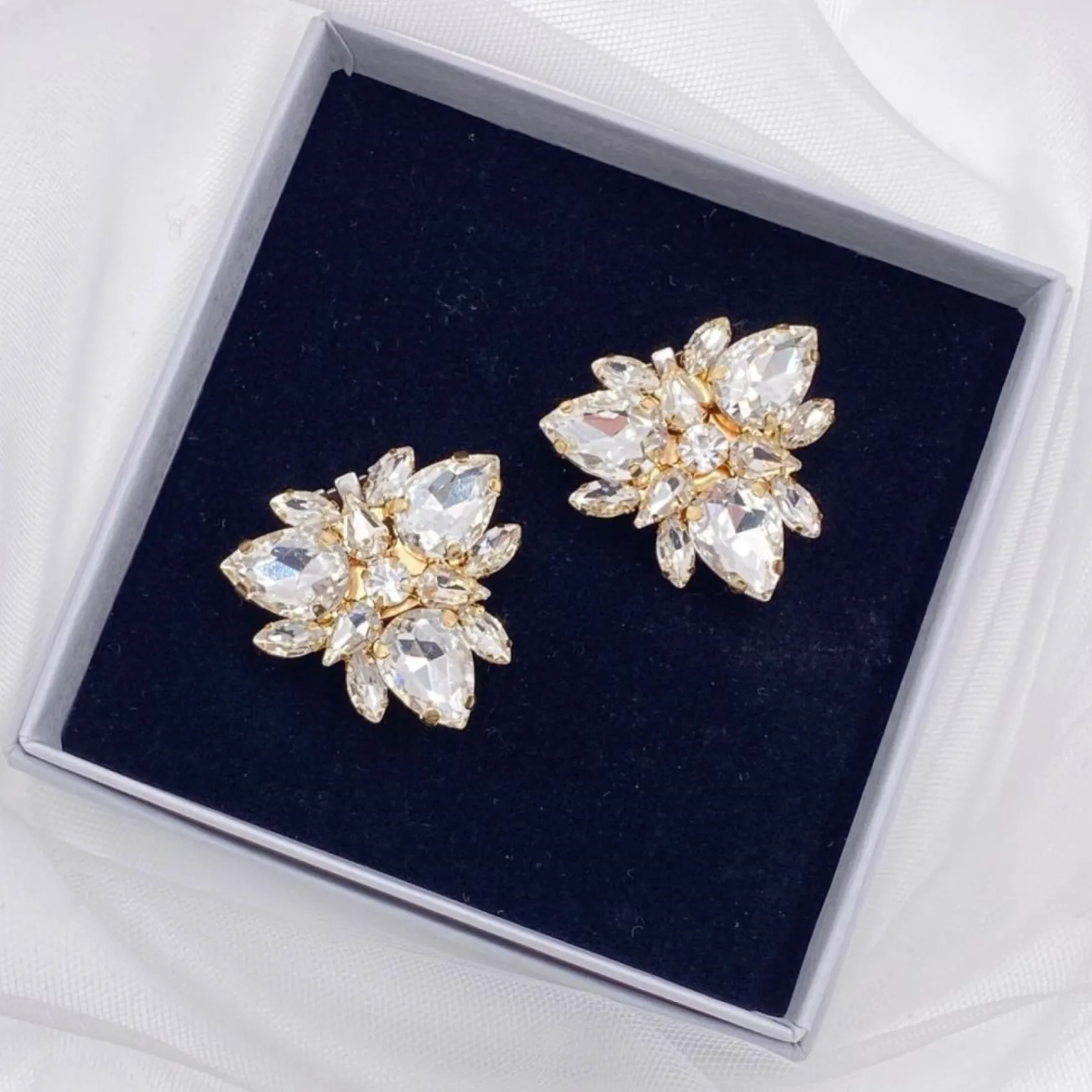 Lace & Favour Bride Gifts | Shoe Jewellery*Artesia Gold Crystal Shoe Clips