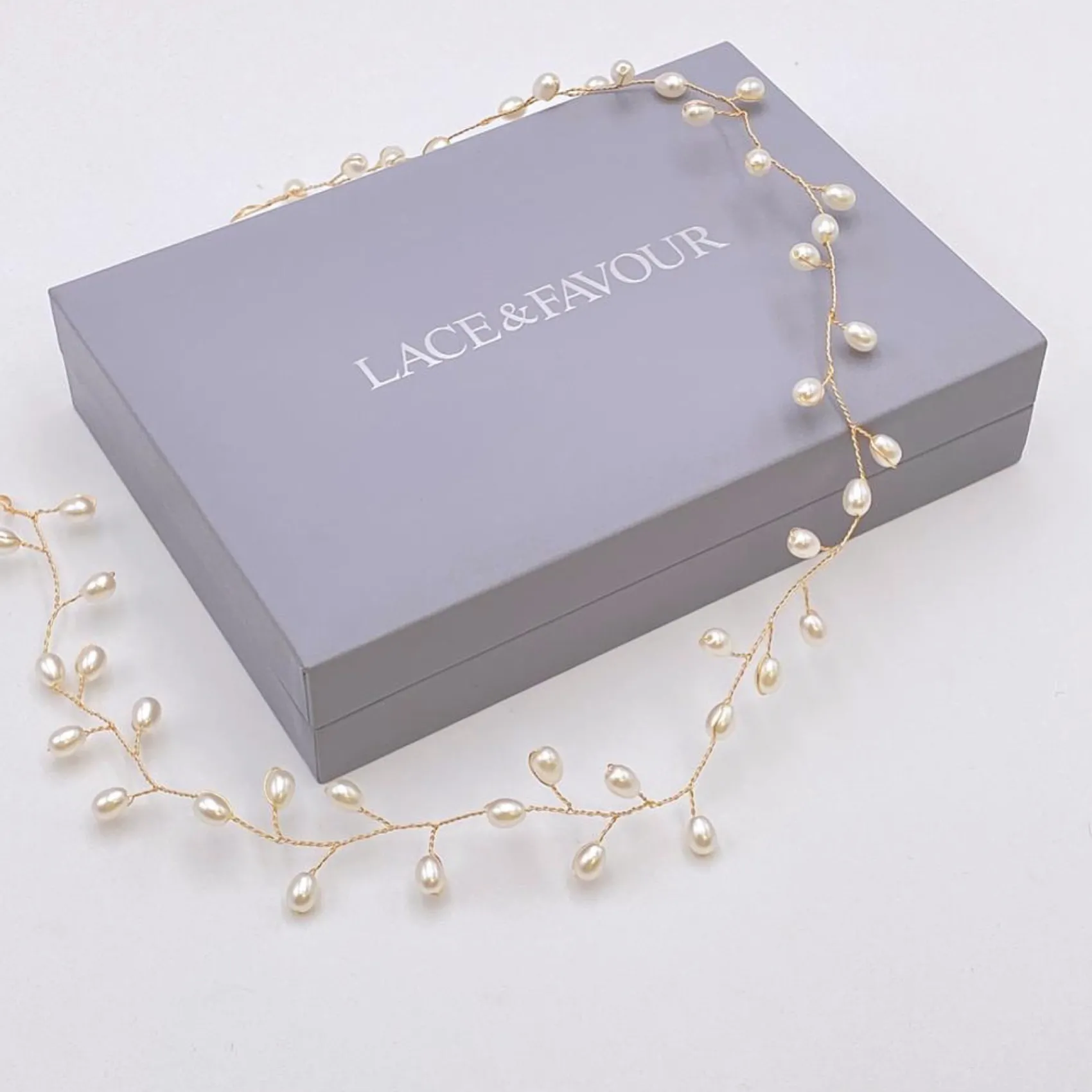 Lace & Favour Pearl Hair Accessories | Gold Hair Accessories*Aruba Long Delicate Pearl Wedding Hair Vine (Gold) Ivory/ Gold