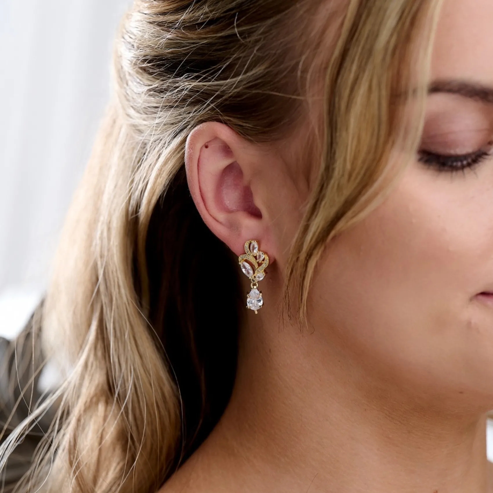 Lace & Favour Gold Prom Jewellery | Prom Earrings*Bejewelled Crystal Vintage Wedding Earrings Gold