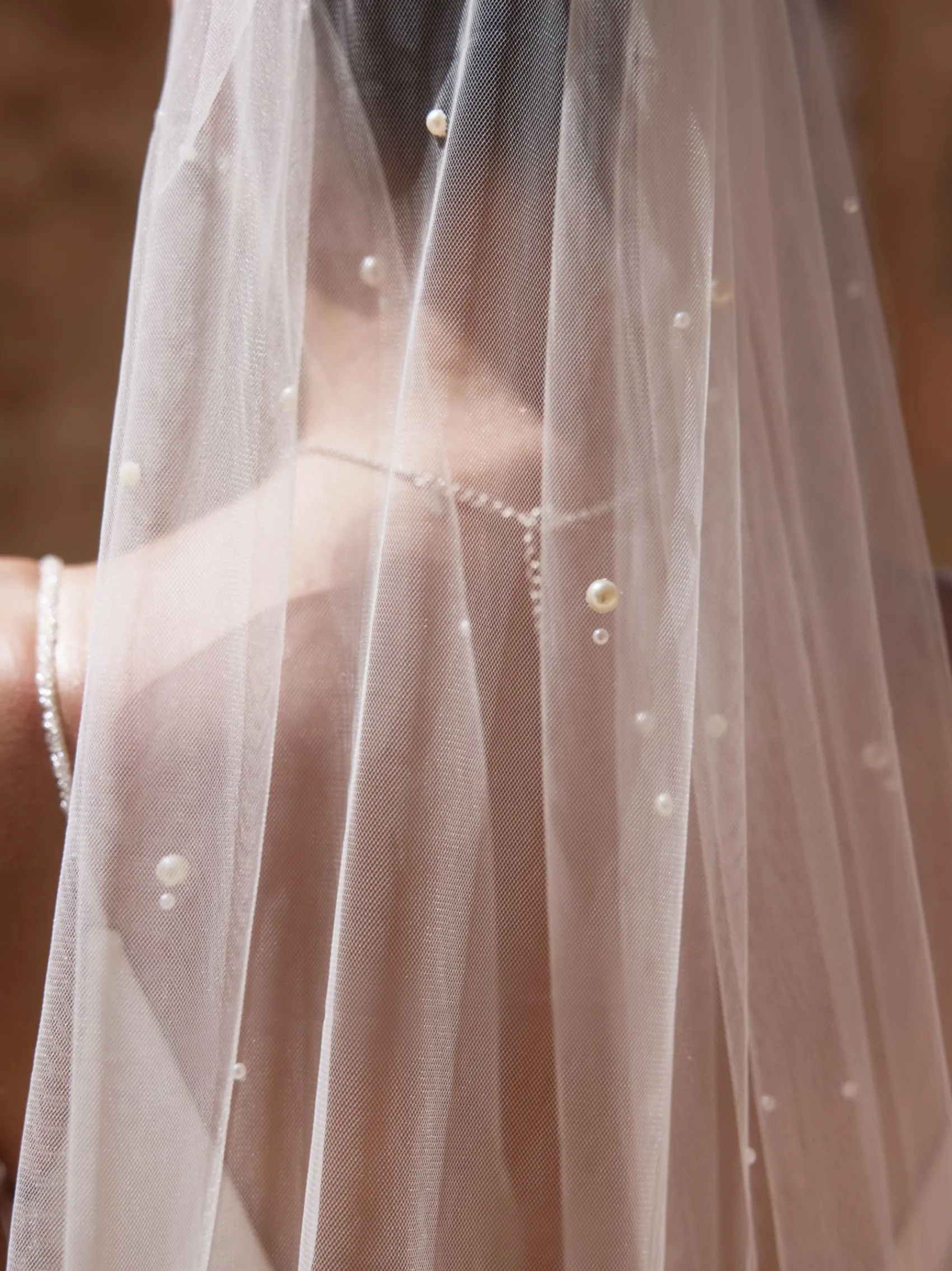 Bianco Evento Single Tier Veils | Fingertip Veils*Bianco Single Tier Scattered Pearl Fingertip Veil S526 Ivory
