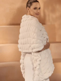 Bianco Evento Faux Fur Jackets, Capes And Shawls | Wedding Capes & Wraps*Bianco Wide Faux Fur Shawl E444 Ivory