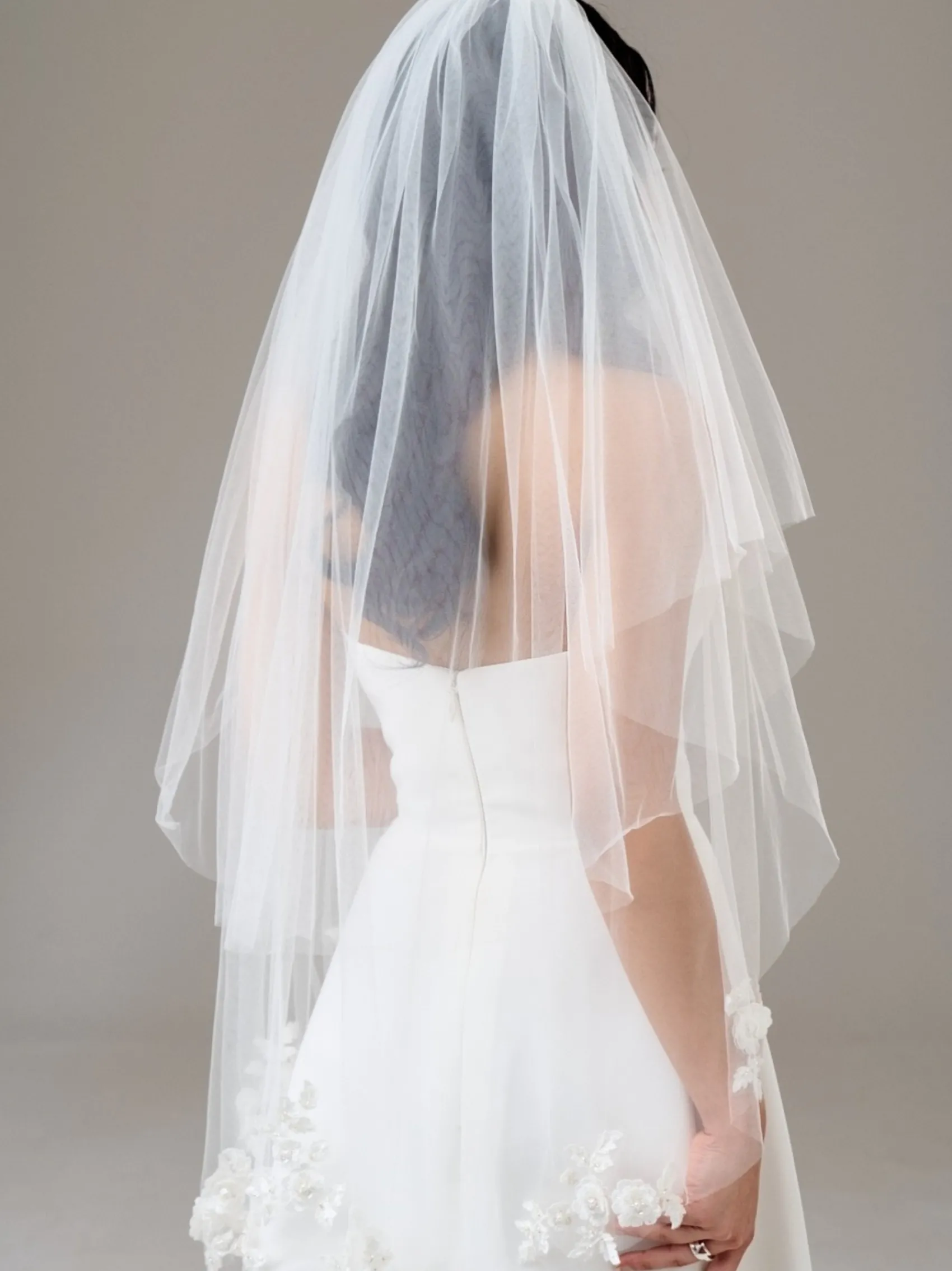 Twilight Designs Two Tier Veils | Fingertip Veils*Bloomington Two Tier Cut Edge Veil with Floral Motifs Ivory