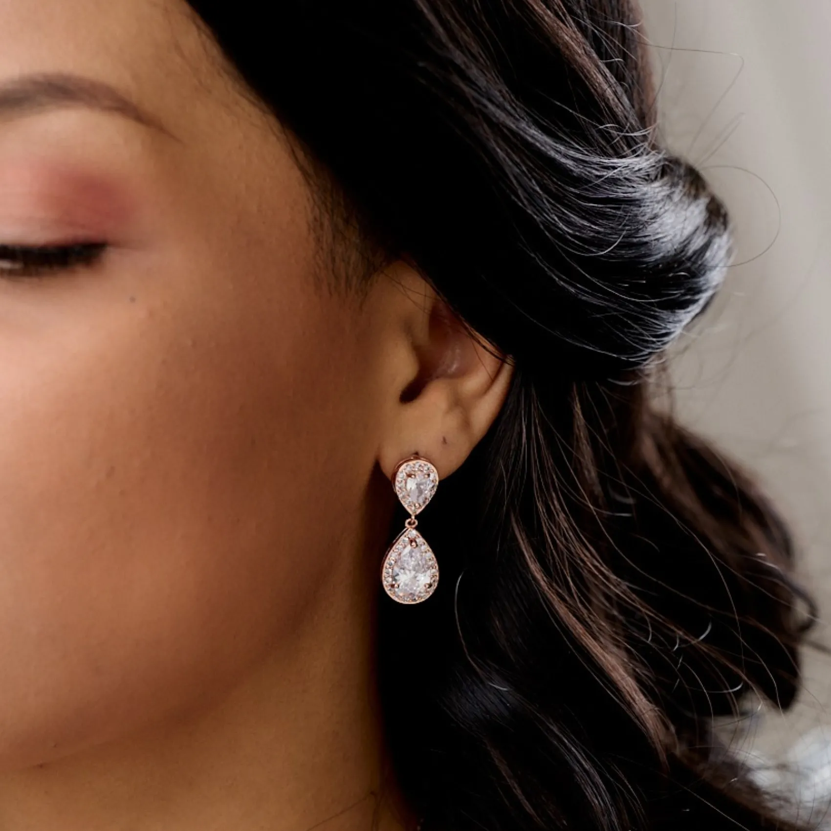 Lace & Favour Bridesmaid Gifts | Crystal Jewellery*Celeste Chic Crystal Embellished Wedding Earrings Rose Gold