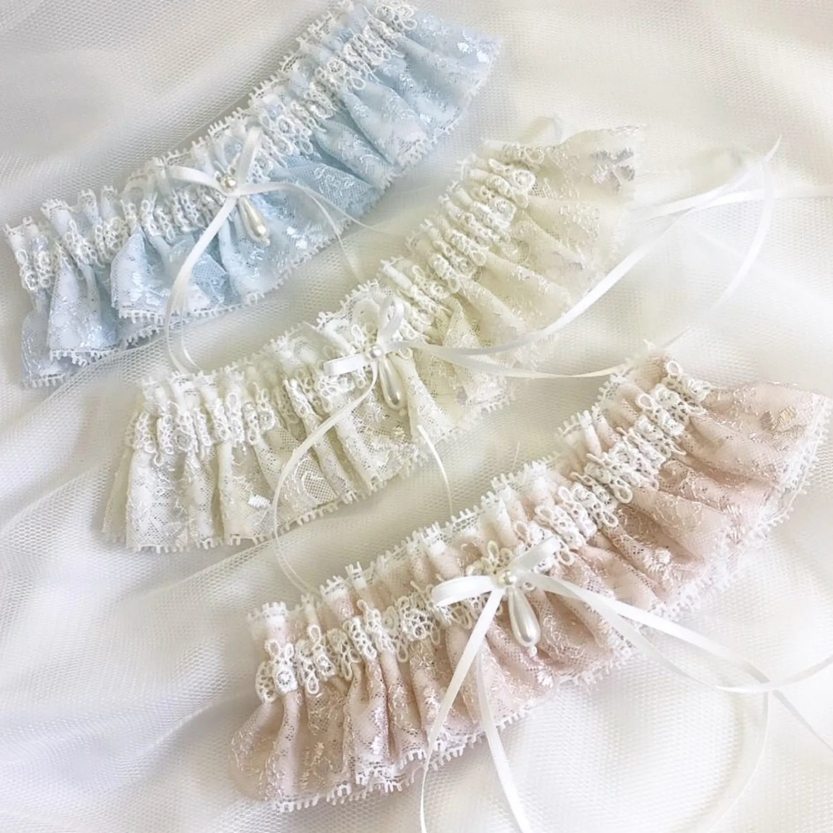 Boudoir Couture Bride Gifts | Bridal Garters*Chantilly Floral Lace Bridal Garter with Pearl Droplet Ivory