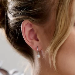 Lace & Favour Bridesmaid Gifts | Pearl Jewellery*Chloe Dainty Pearl Drop Wedding Earrings Ivory/ Silver