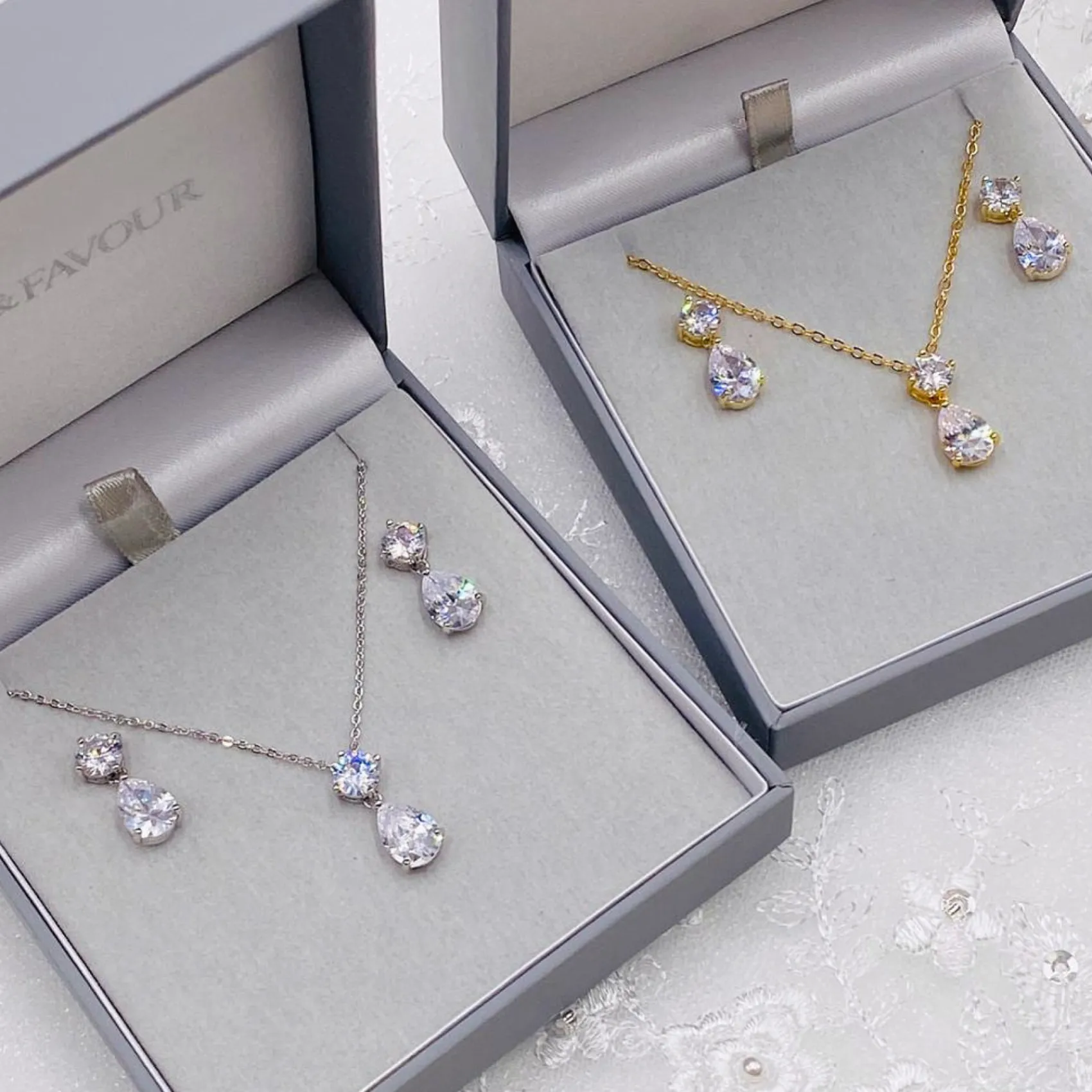 Lace & Favour Gold Prom Jewellery | Prom Jewellery Sets*Cleo Gold Teardrop Cubic Zirconia Wedding Jewellery Set