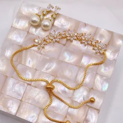 Lace & Favour Gold Prom Jewellery | Prom Bracelets*Daisy Floral Crystal Adjustable Bracelet Gold