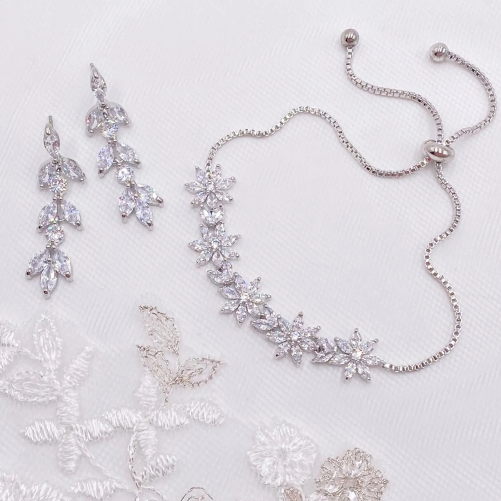 Lace & Favour Silver Prom Jewellery | Prom Bracelets*Daisy Floral Crystal Adjustable Bracelet Silver