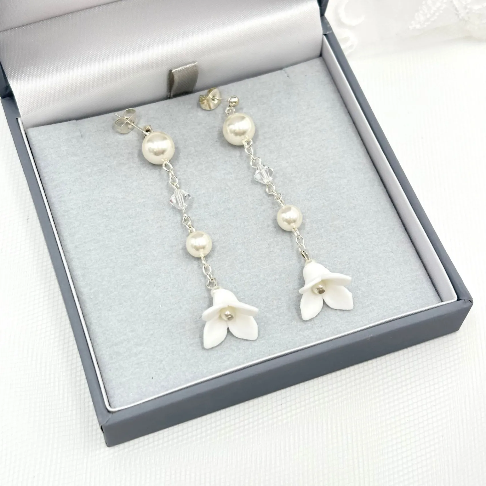 Beads & Beyond Pearl Jewellery | Silver Wedding Jewellery*Dewdrop Long Floral Drop Earrings Ivory/ Silver