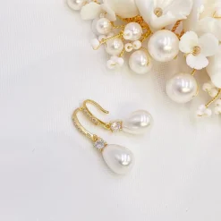 Lace & Favour Bridesmaid Gifts | Bride Gifts*Dolci Gold Crystal Embellished Teardrop Pearl Earrings Ivory/ Gold