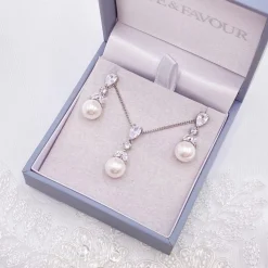 Lace & Favour Bridesmaid Gifts | Bride Gifts*Elegance Crystal and Pearl Bridal Jewellery Set