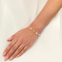 Lace & Favour Mother Of The Groom Gifts | Mother Of The Bride Gifts*Eliana Freshwater Pearl Cluster Chain Bracelet Ivory/ Silver