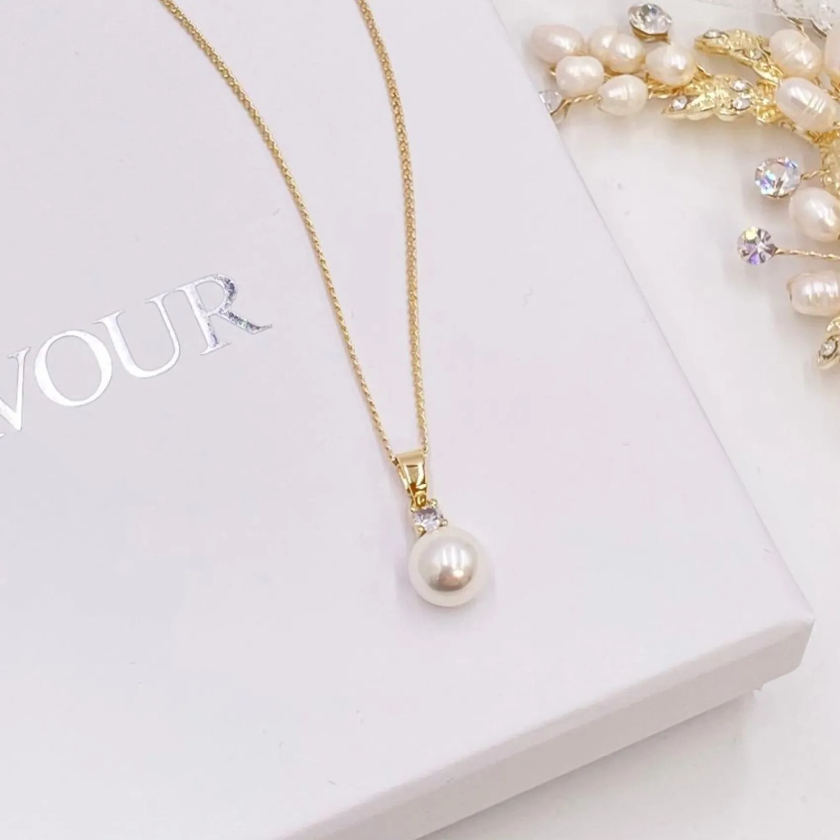 Lace & Favour Pearl Jewellery | Gold Wedding Jewellery*Evie Gold Dainty Pearl Pendant Necklace Ivory/ Gold