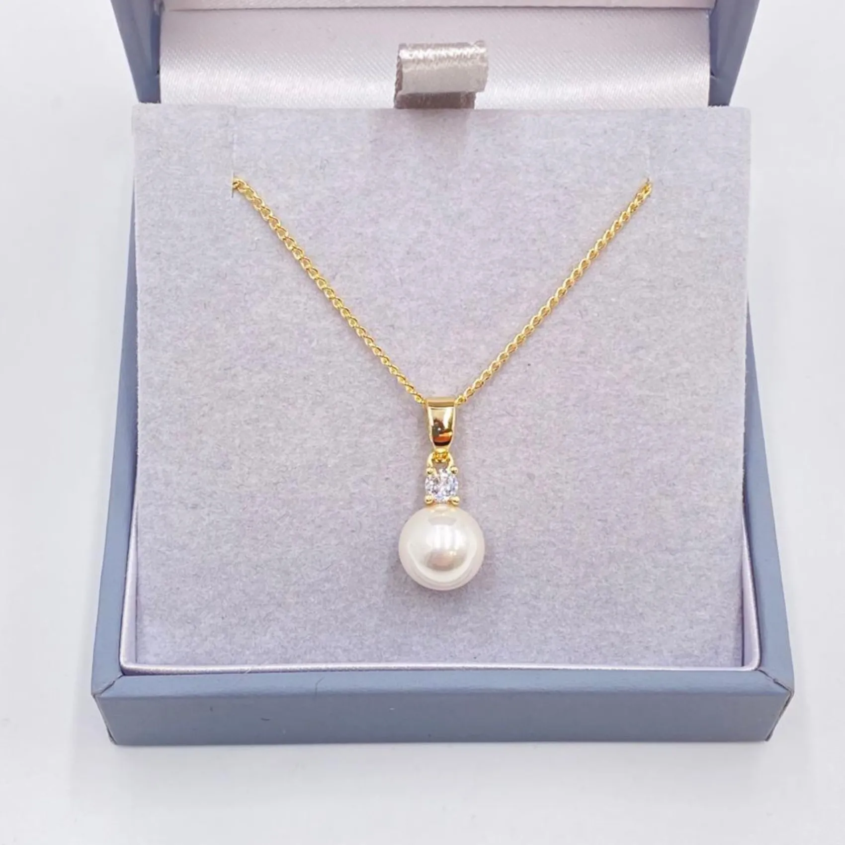 Lace & Favour Pearl Jewellery | Gold Wedding Jewellery*Evie Gold Dainty Pearl Pendant Necklace Ivory/ Gold
