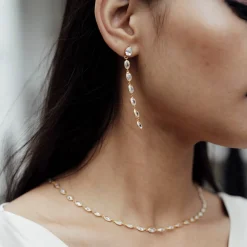 Freya Rose Gold Prom Jewellery | Prom Earrings*Oval Crystal Gold Framed Long Drop Earrings