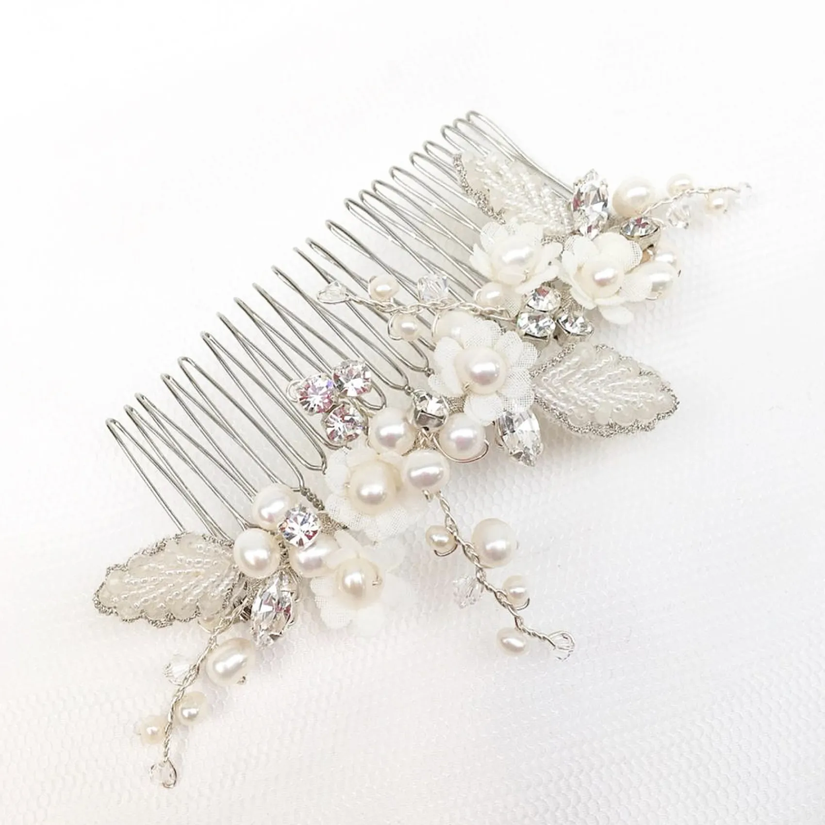 Beads & Beyond Pearl Hair Accessories | Silver Hair Accessories*Gracie Freshwater Pearl Flowers and Beaded Leaves Hair Comb Ivory/Silver