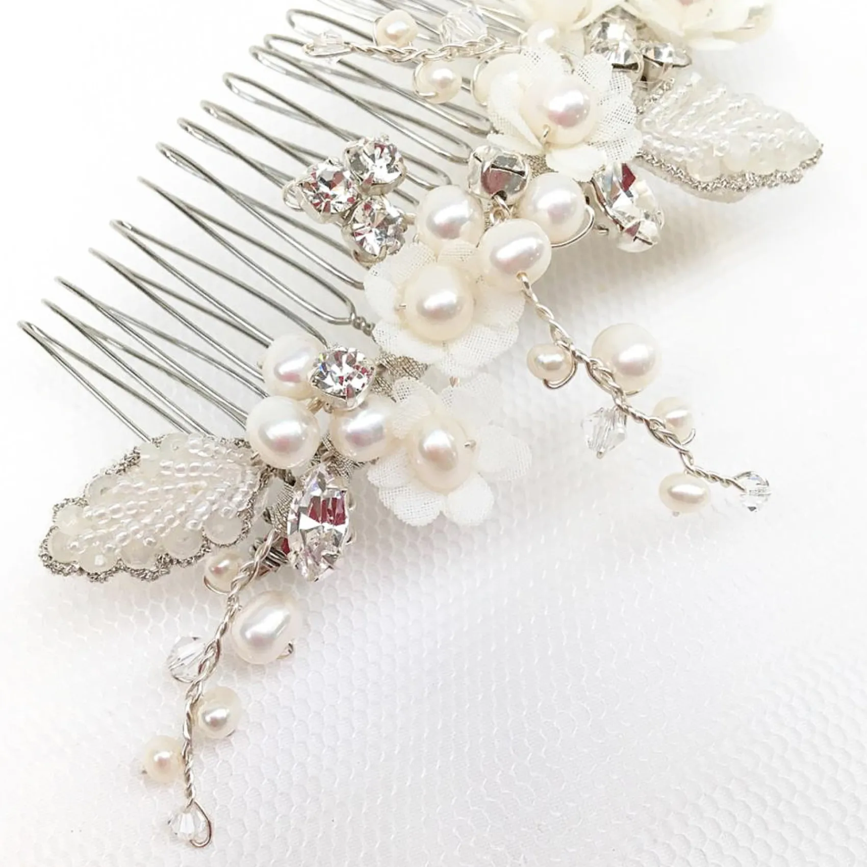 Beads & Beyond Pearl Hair Accessories | Silver Hair Accessories*Gracie Freshwater Pearl Flowers and Beaded Leaves Hair Comb Ivory/Silver