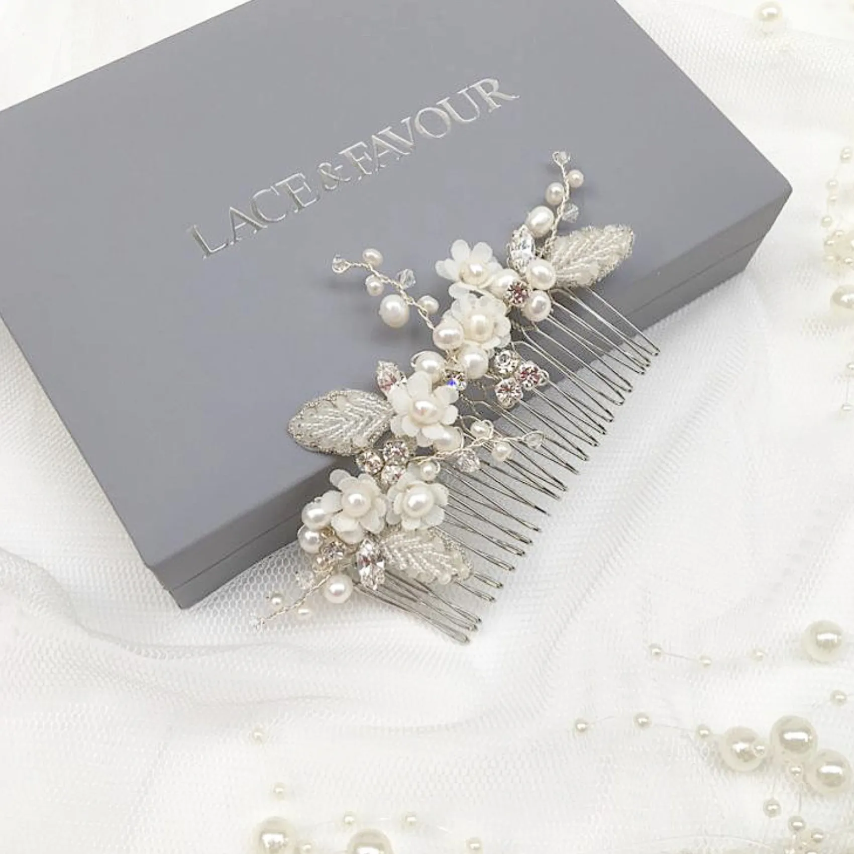 Beads & Beyond Pearl Hair Accessories | Silver Hair Accessories*Gracie Freshwater Pearl Flowers and Beaded Leaves Hair Comb Ivory/Silver