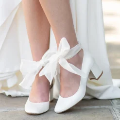 Harriet Wilde Wedding Shoes | Mid Heel*Hetty Mid Satin Tie Up Block Heel Court Shoes Ivory
