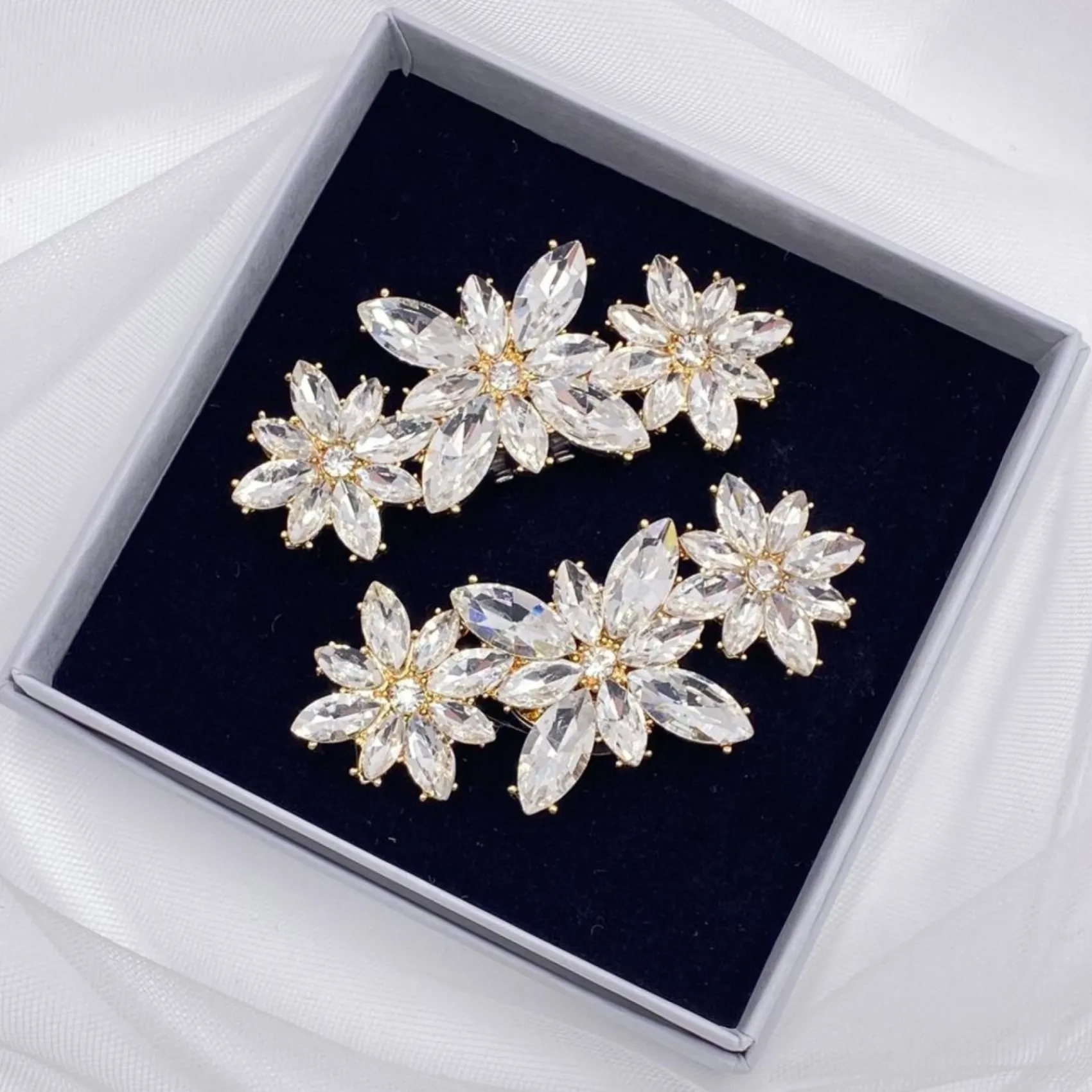 Lace & Favour Bride Gifts | Shoe Jewellery*Horizon Gold Crystal Starburst Shoe Clips