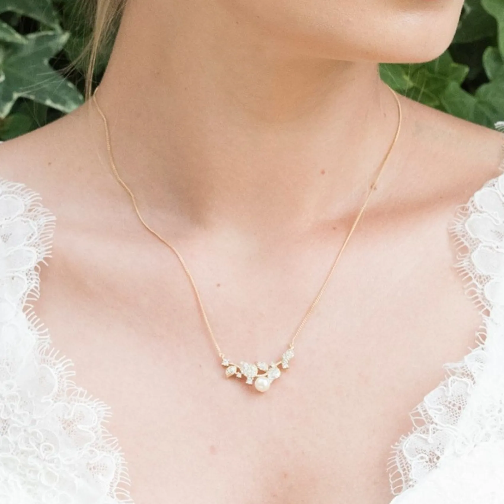 Ivory & Co Bridesmaid Gifts | Bride Gifts*Aphrodite Crystal Leaves and Pearl Wedding Necklace Gold