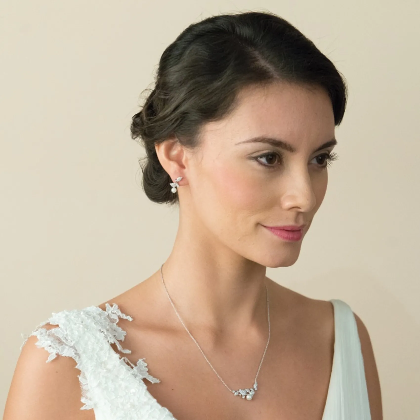 Ivory & Co Bridesmaid Gifts | Bride Gifts*Ivory and Co Aphrodite Crystal Leaves and Pearl Wedding Necklace