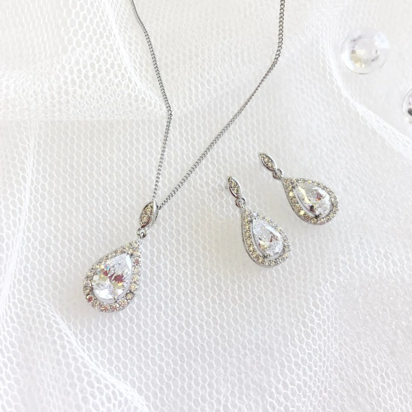 Ivory & Co Silver Prom Jewellery | Prom Necklaces*Ivory and Co Belmont Crystal Pendant Necklace