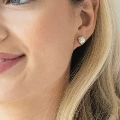Ivory & Co Pearl Jewellery | Silver Wedding Jewellery*Ivory and Co Cairo Silver Classic Pearl Stud Earrings