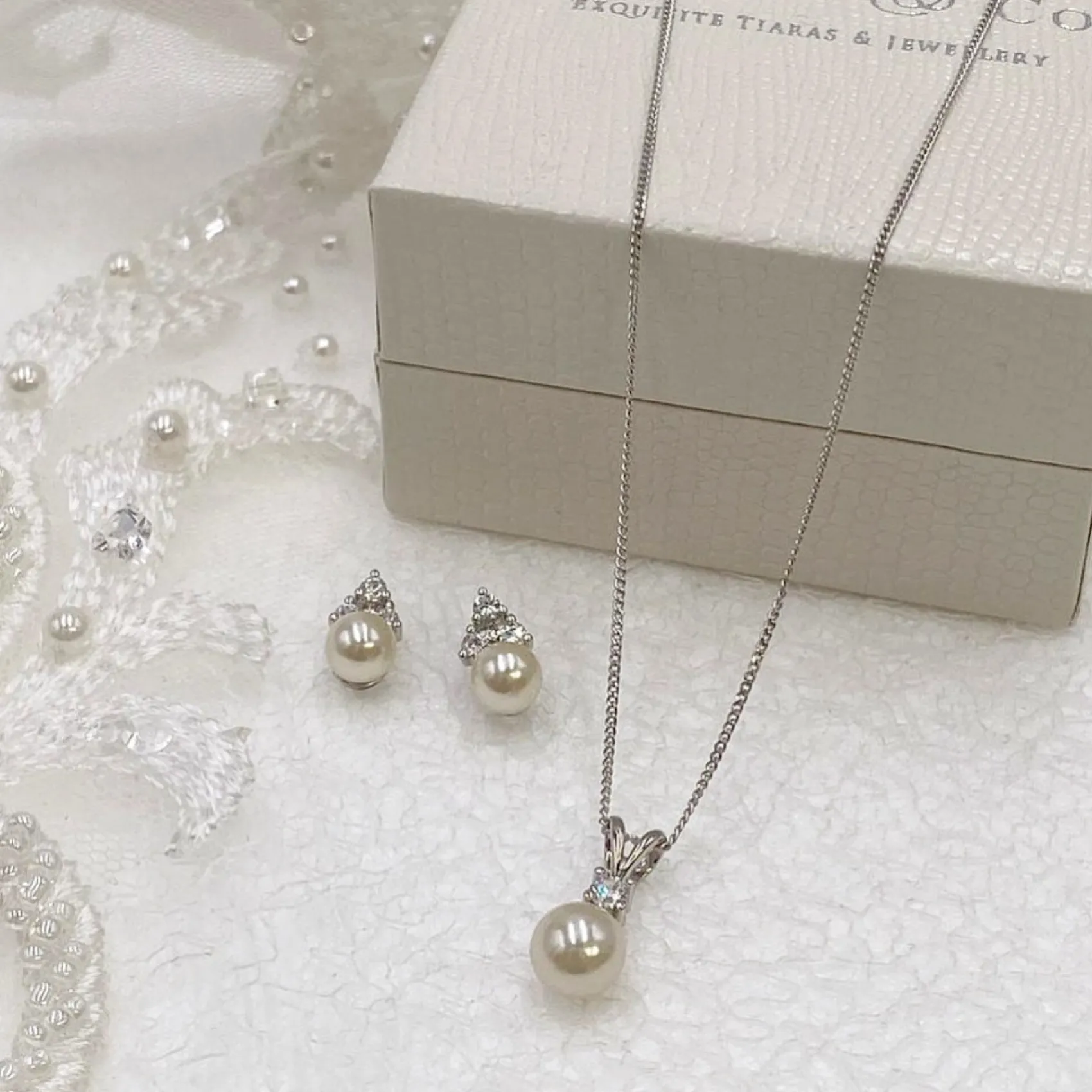 Ivory & Co Mother Of The Groom Gifts | Mother Of The Bride Gifts*Ivory and Co Classic Pearl Bridal Jewellery Set