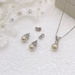 Ivory & Co Mother Of The Groom Gifts | Mother Of The Bride Gifts*Ivory and Co Classic Pearl Bridal Jewellery Set