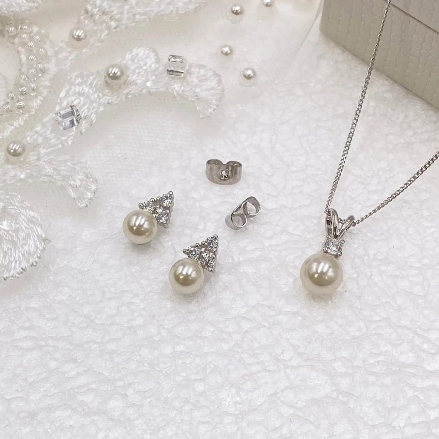 Ivory & Co Mother Of The Groom Gifts | Mother Of The Bride Gifts*Ivory and Co Classic Pearl Bridal Jewellery Set