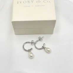 Ivory & Co Bridesmaid Gifts | Pearl Jewellery*Ivory and Co Harrow Silver Pearl Hoop Earrings