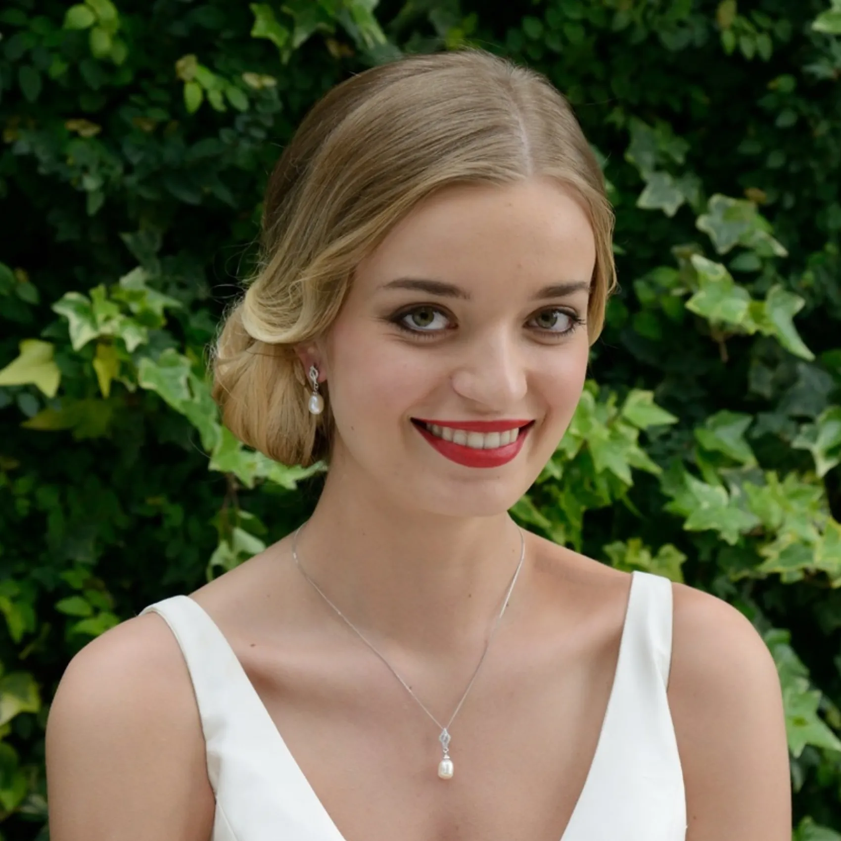 Ivory & Co Mother Of The Groom Gifts | Mother Of The Bride Gifts*Ivory and Co Lisbon Pearl Bridal Jewellery Set