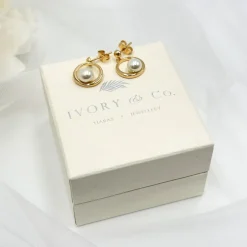 Ivory & Co Bridesmaid Gifts | Pearl Jewellery*Ivory and Co Memphis Gold Hanging Pearl Earrings