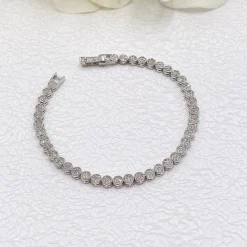 Ivory & Co Bridesmaid Gifts | Silver Wedding Jewellery*Ivory and Co Modena Crystal Embellished Wedding Bracelet