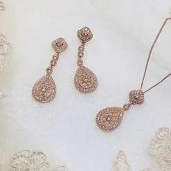 Ivory & Co Bride Gifts | Vintage Jewellery*Ivory and Co Moonstruck Rose Gold Crystal Bridal Jewellery Set
