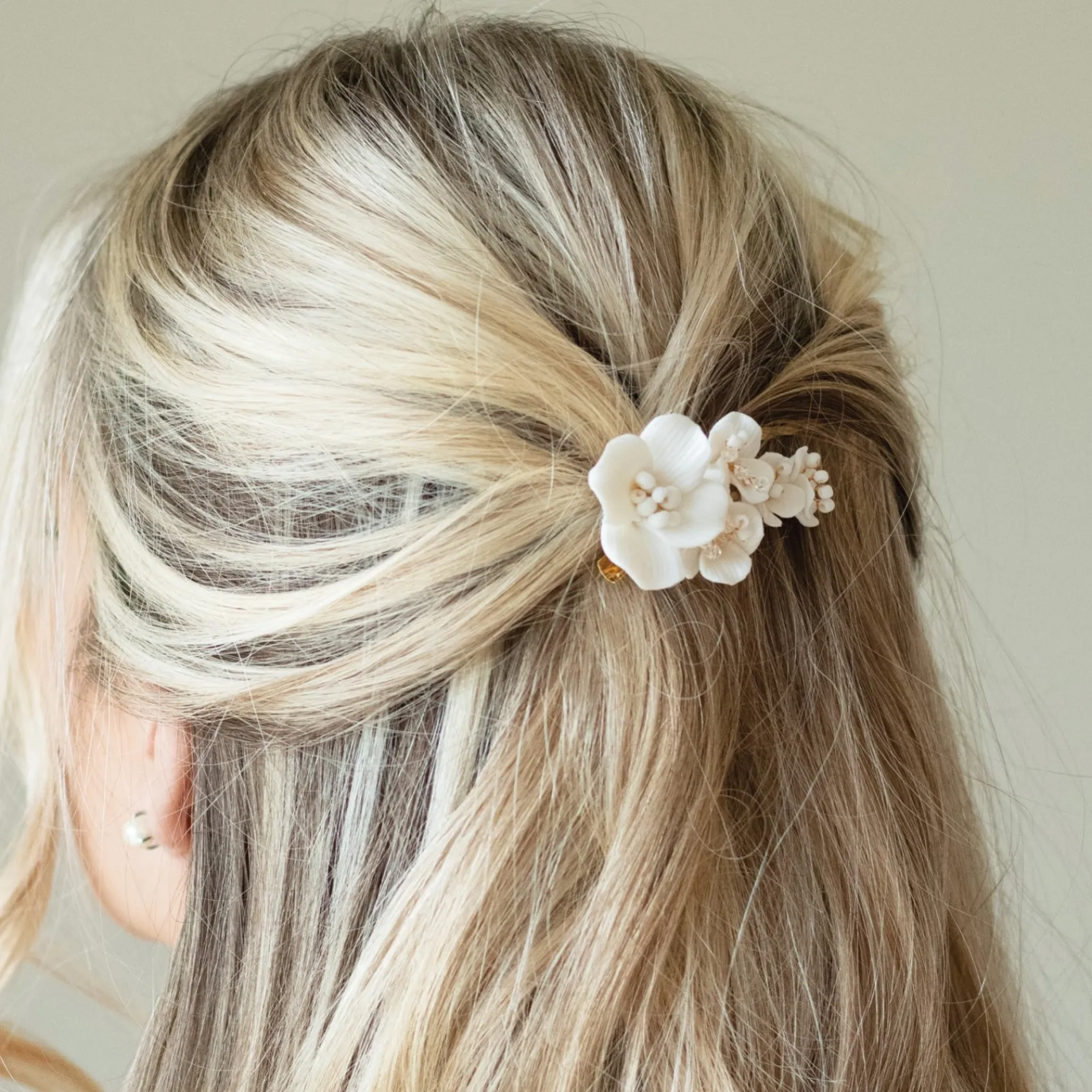 Ivory & Co Gold Hair Accessories | Flower Girl Hair Accessories*Ivory and Co Tigerlily Ceramic Floral Cluster Gold Hair Clip